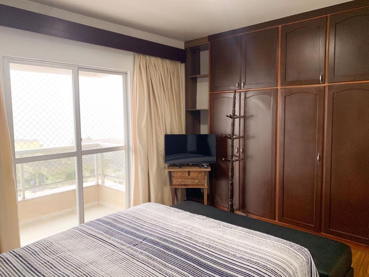 Apartamento Itapema Na Av Principal A 50 M Da Praia Bagian luar foto